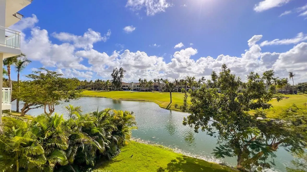 Golf & Lakeview Condo Near Beach Punta Cana 0*,  República Dominicana